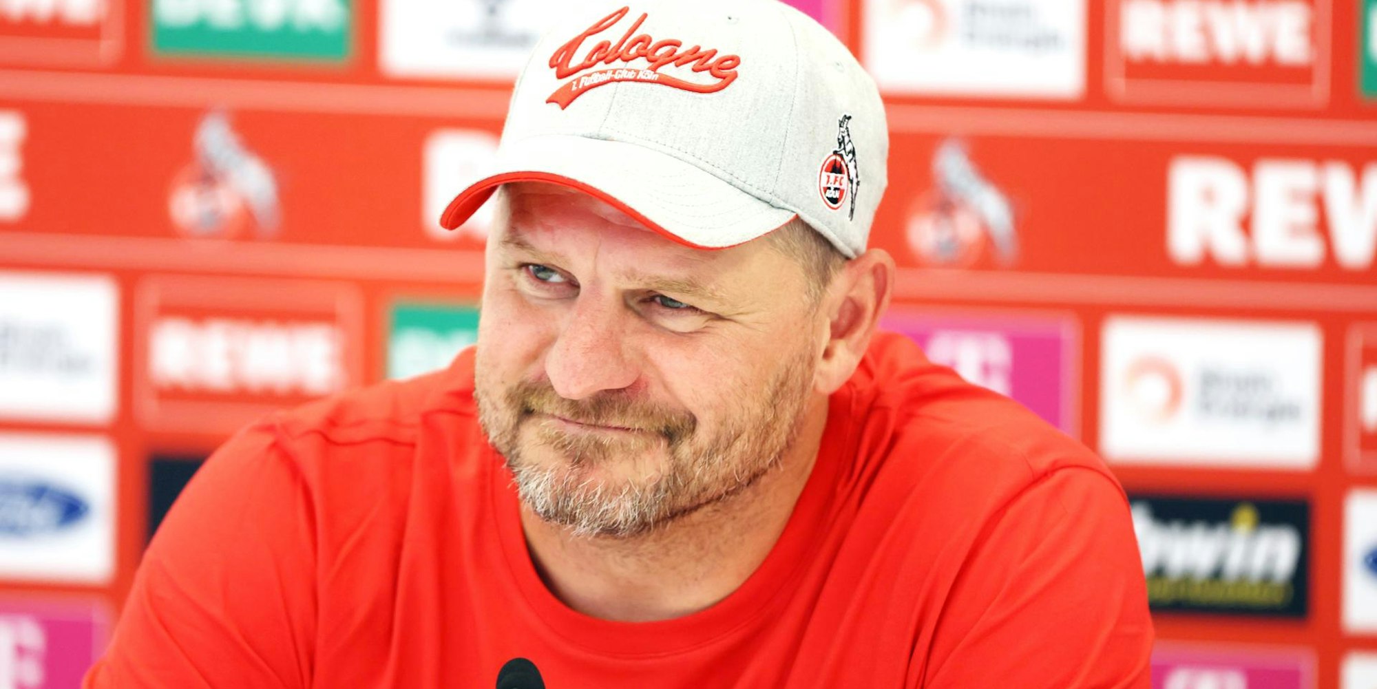 Baumgart in Rot