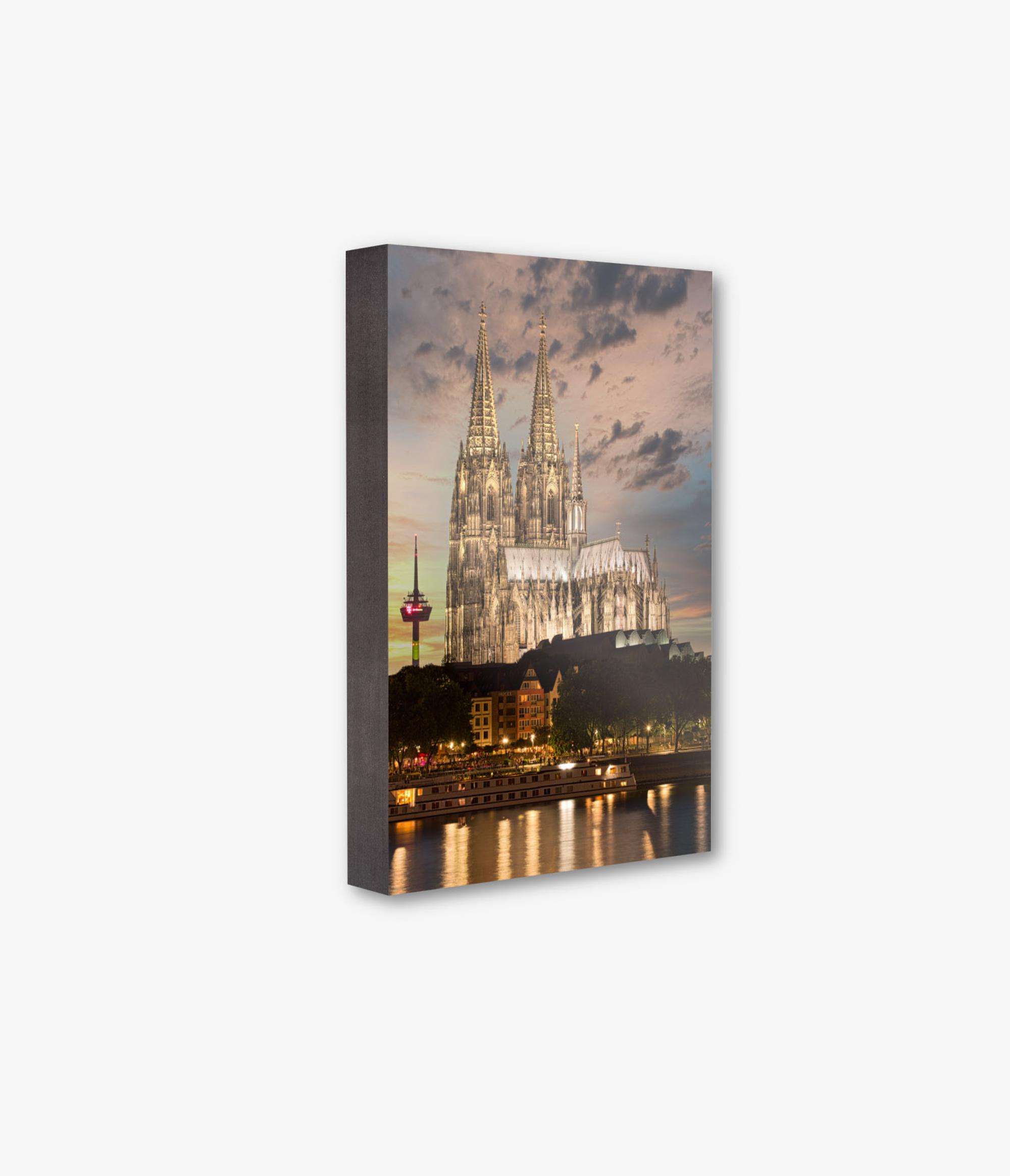 sues Geschenk2a Dom Colombara