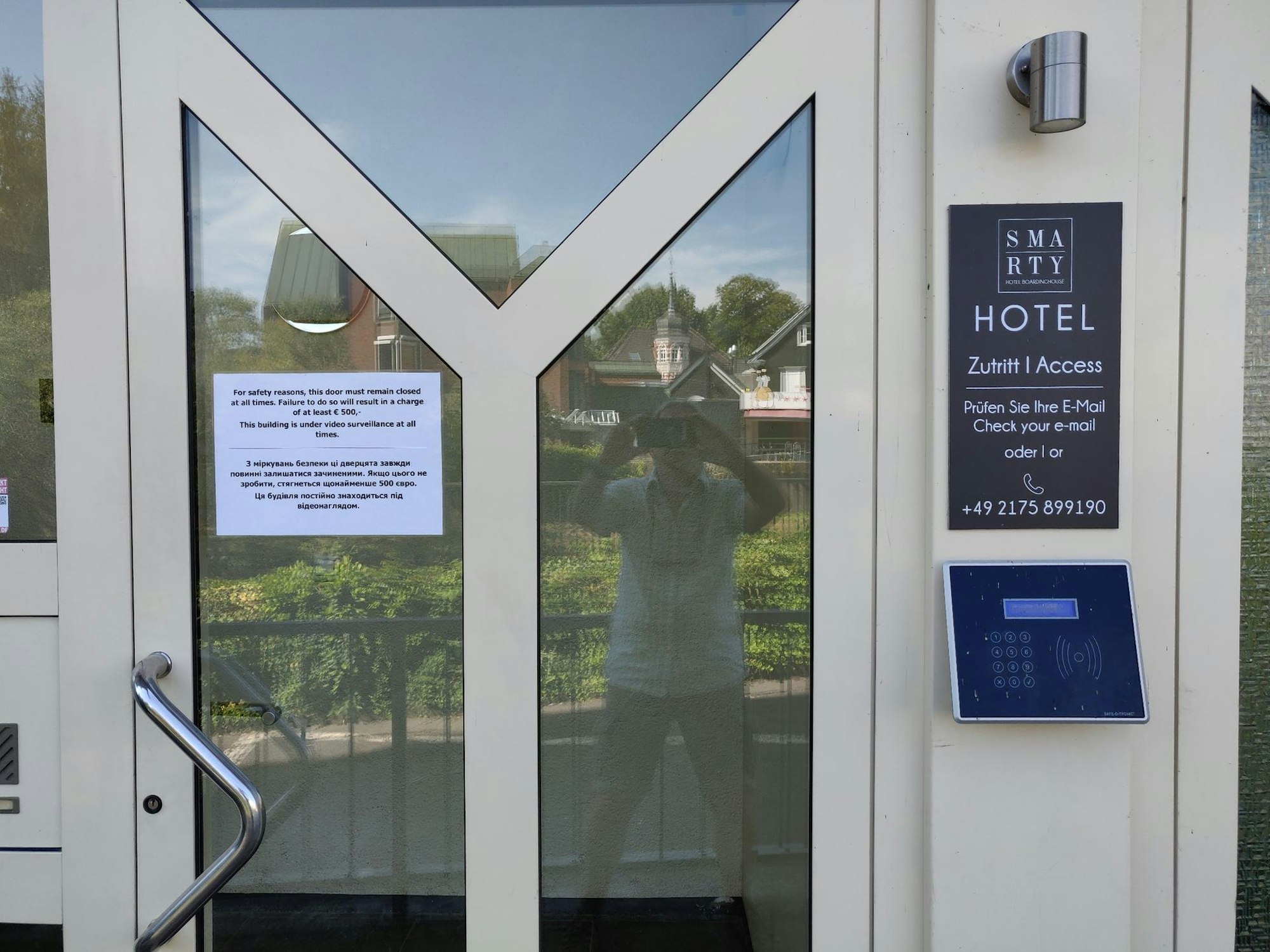 Ukraine-Hoteleingang