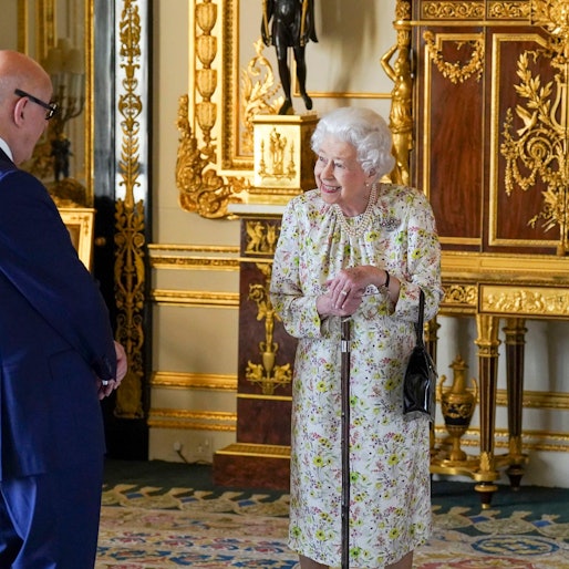 Queen Elizabeth 2503