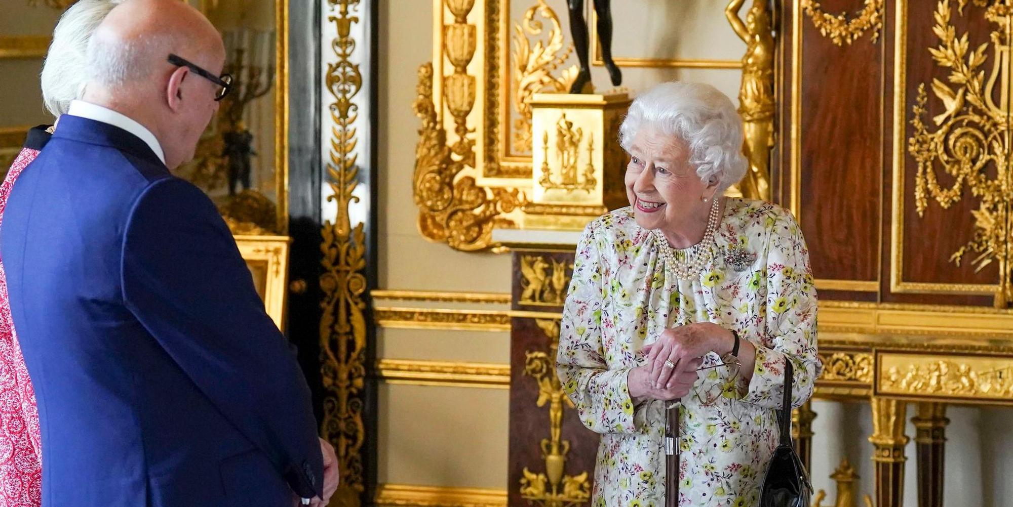 Queen Elizabeth 2503