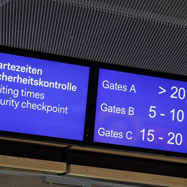 Flughafen Düsseldorf Anzeige