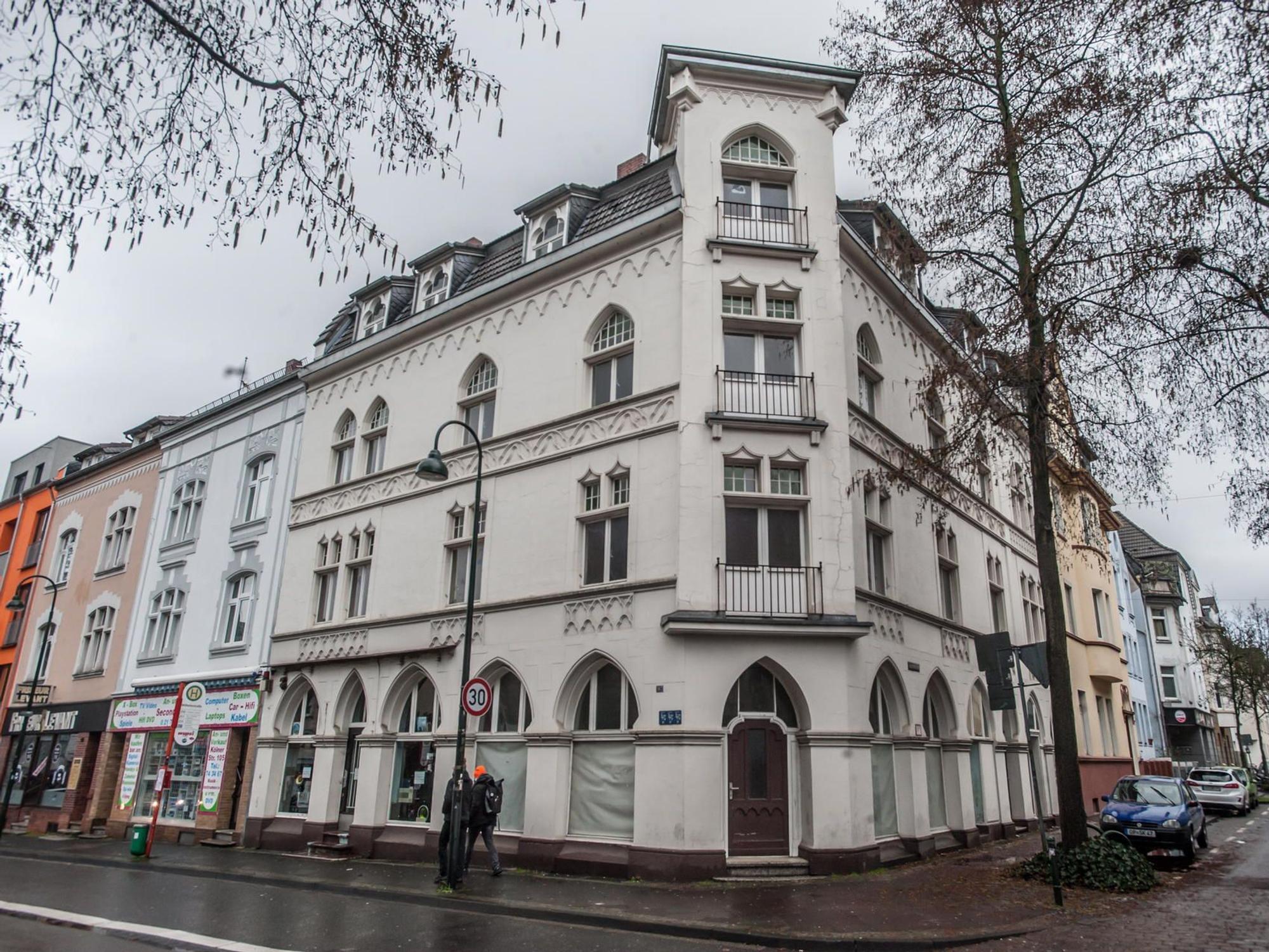 leverkusen-denkmal-koelner-strasse--ALF_4315