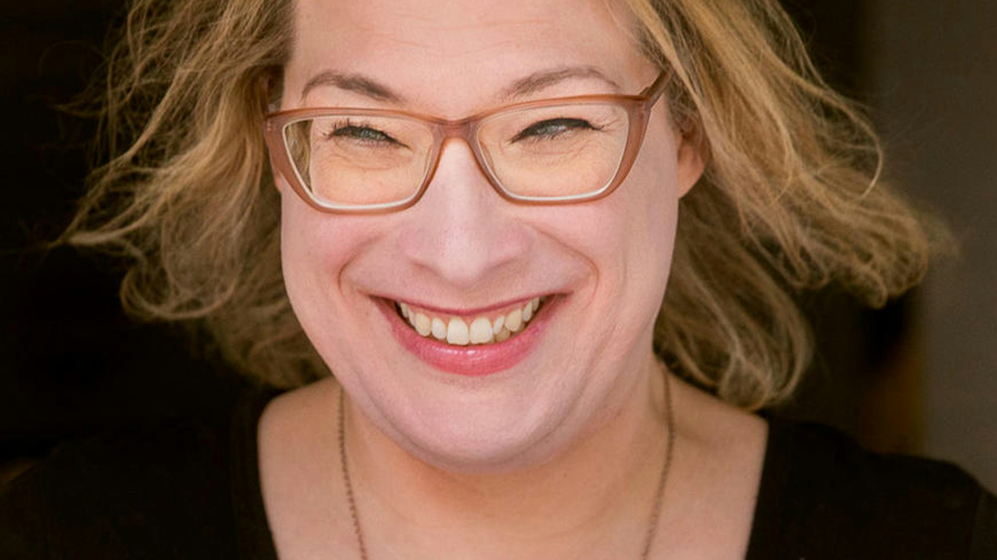 Porträtfoto von Susann Sitzler