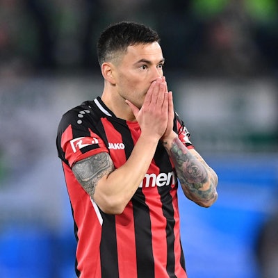 C6C15DB4-5120-4F9B-8038-0E7CB2FC2873