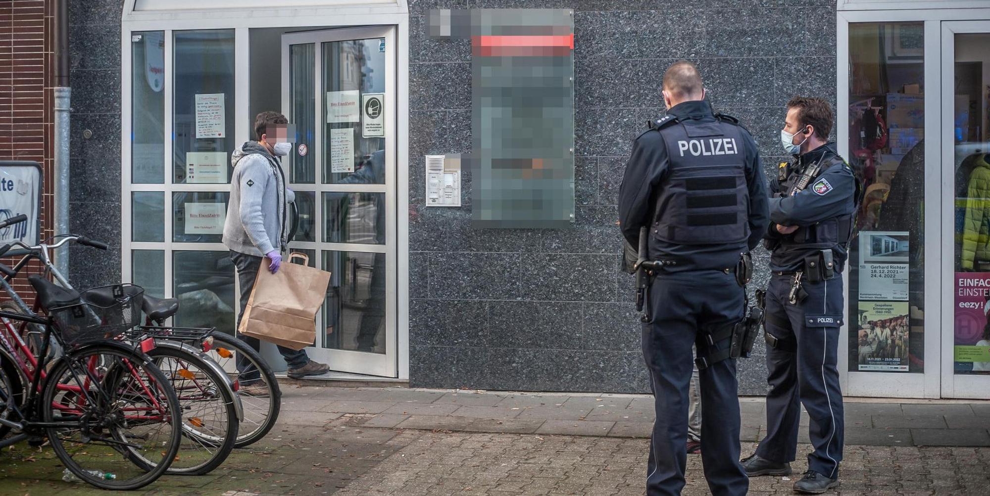 pixelversion_wollny-polizei-lev-_rar_RLE_02032022ALF_920