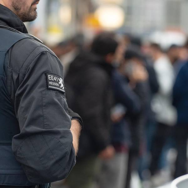 Polizei Symbol DPA 191119 (1)