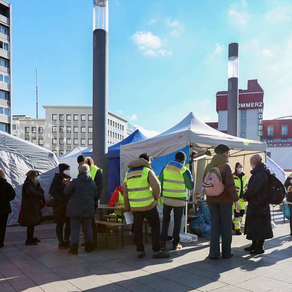 Stelle für Flüchtlinge Hbf