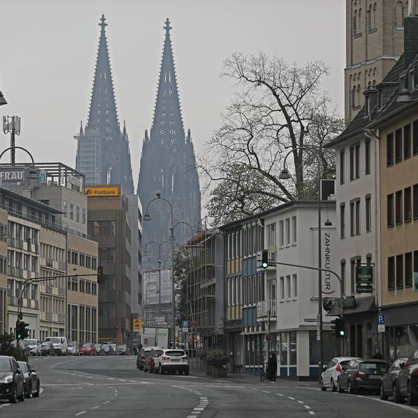 Dom Köln menschenleer