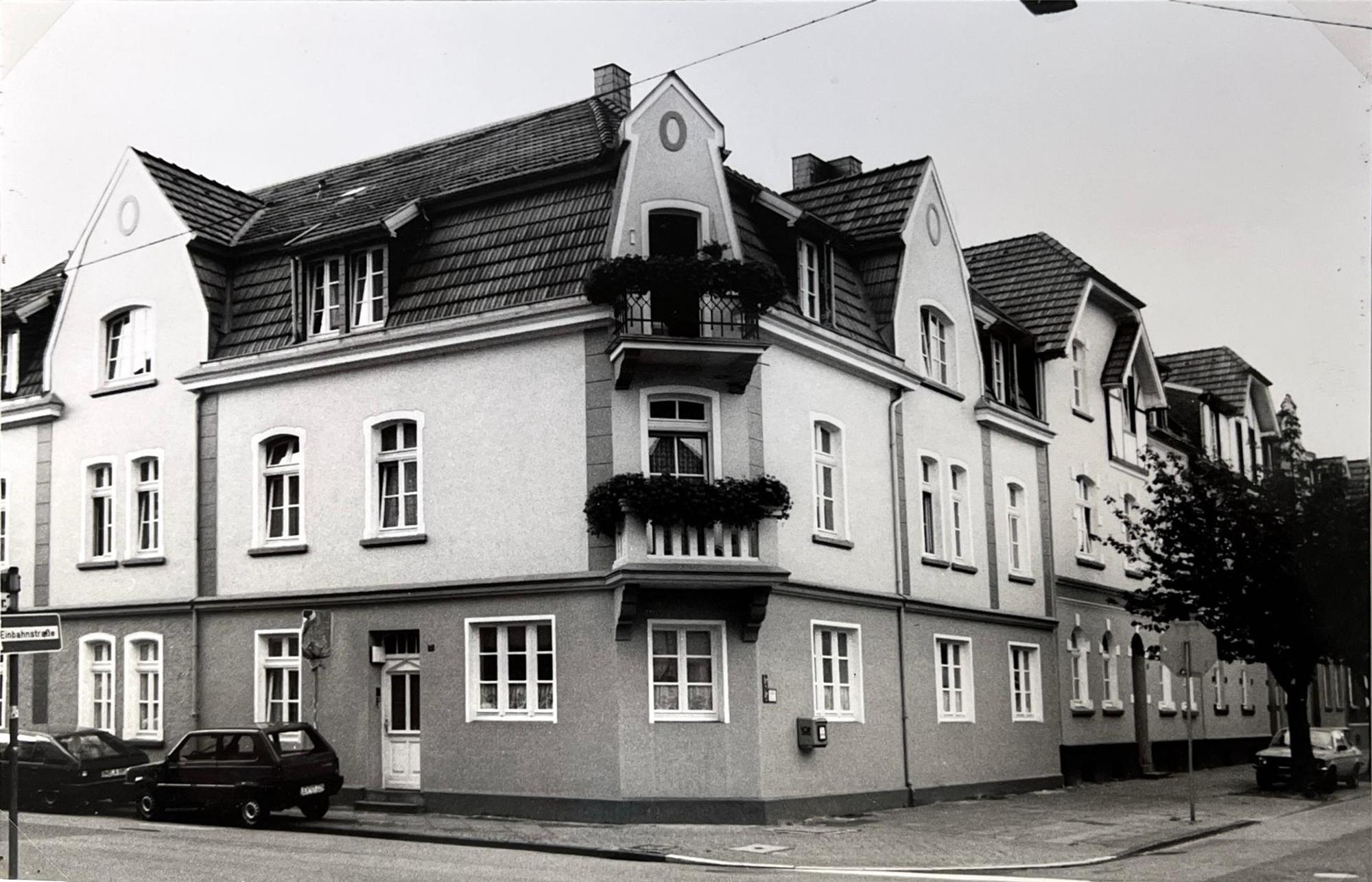 LEv OP