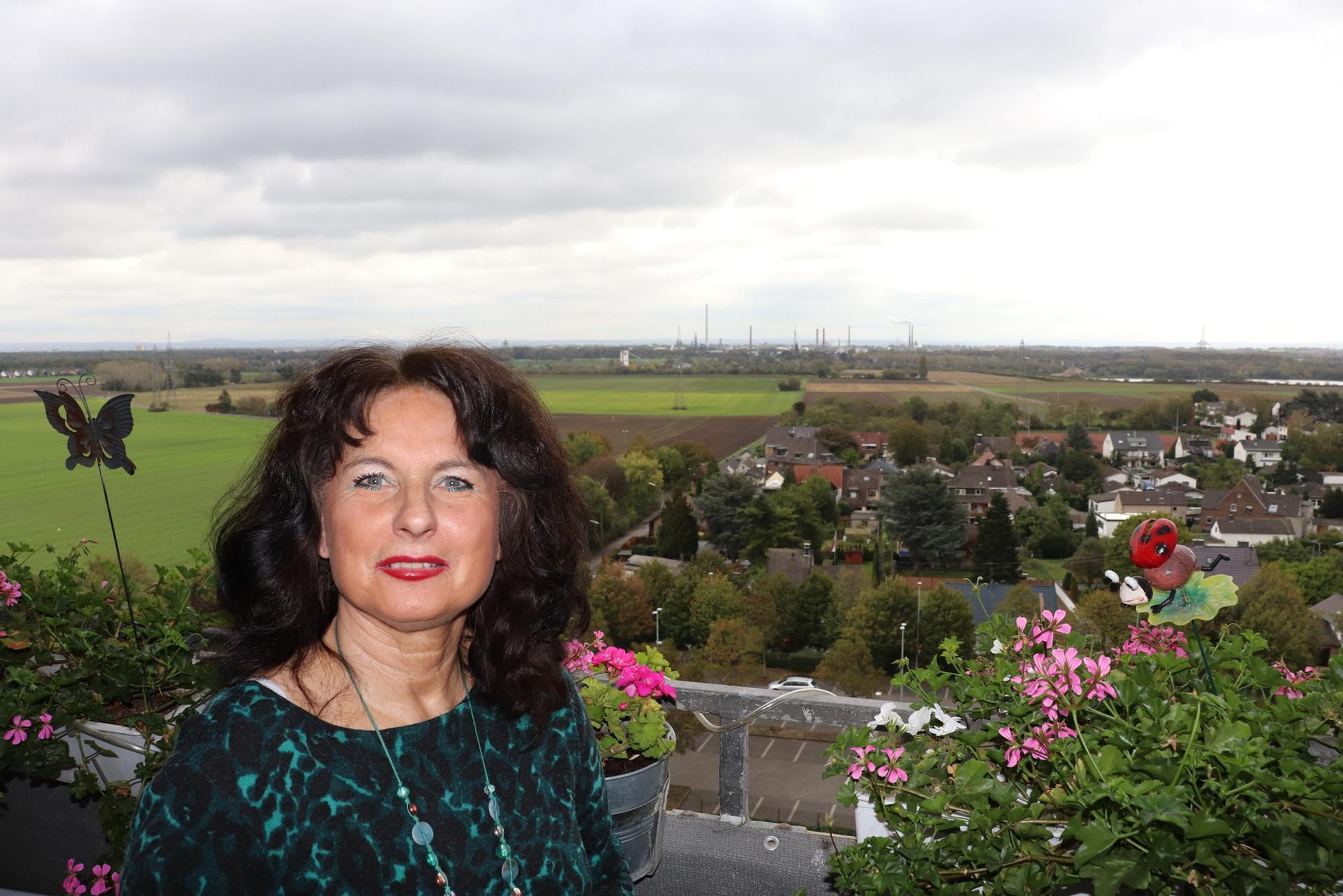auf dem Balkon