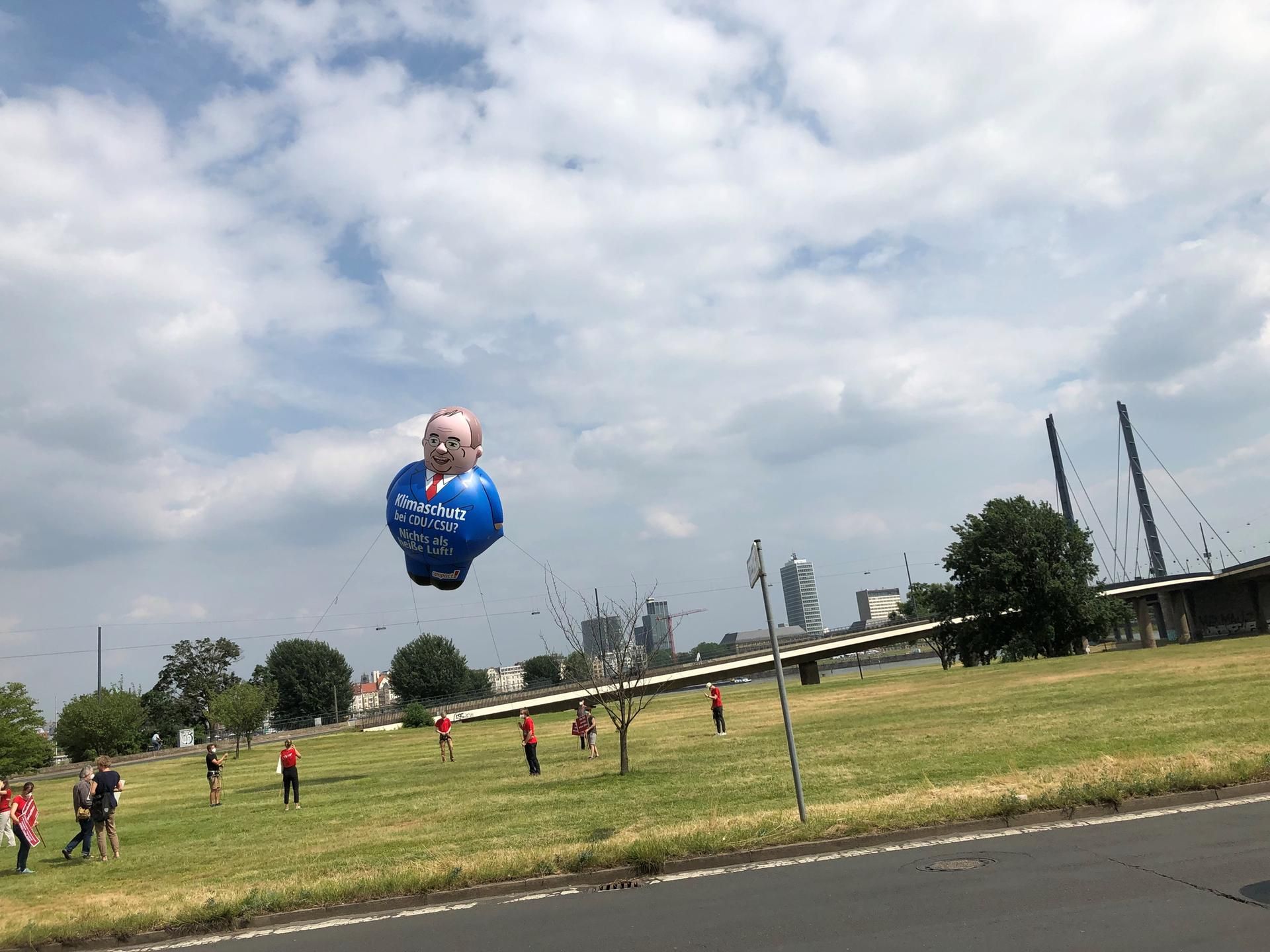 LaschetBallon