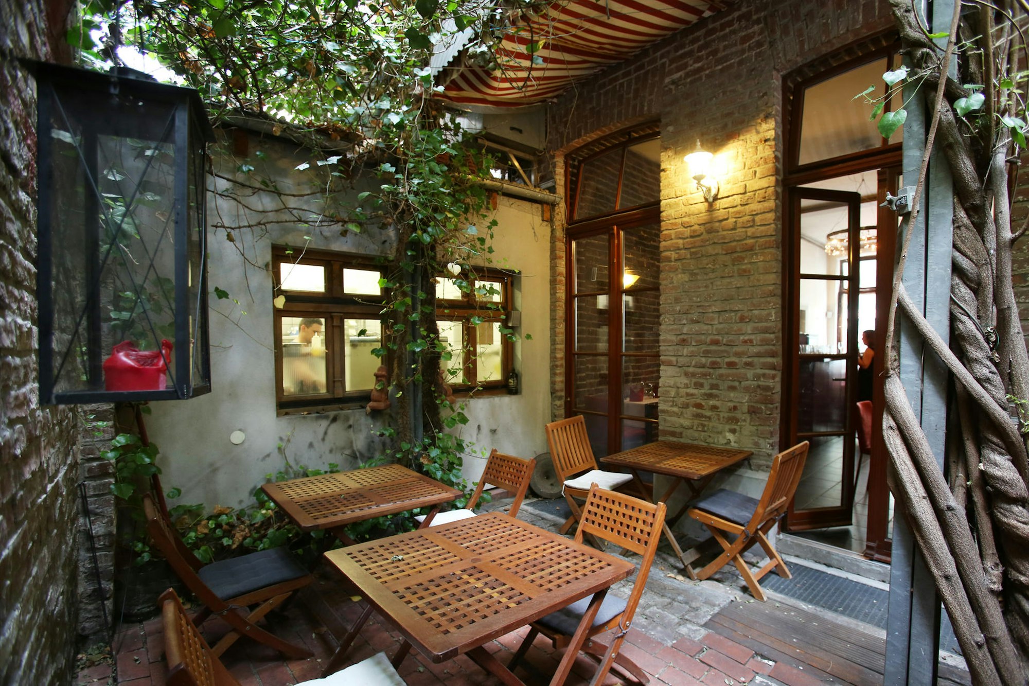 Lieblingsort Limbourg aussen Flos Belgisches