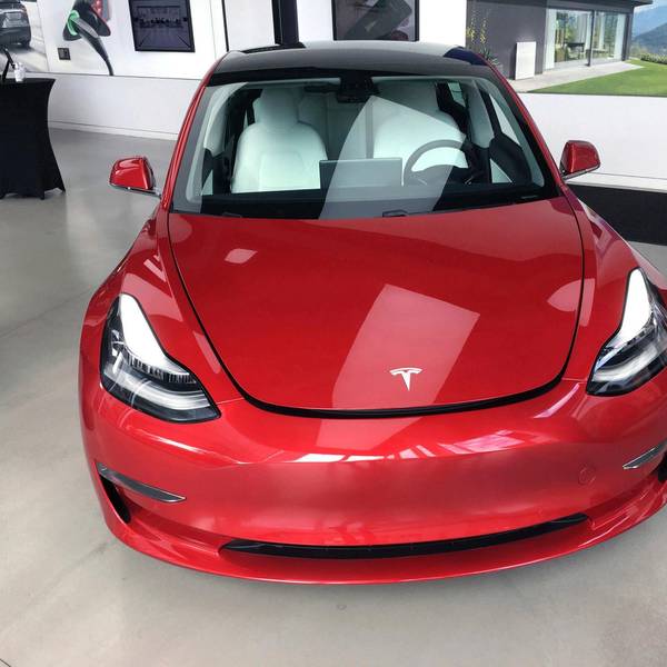 Tesla Rekord 030422