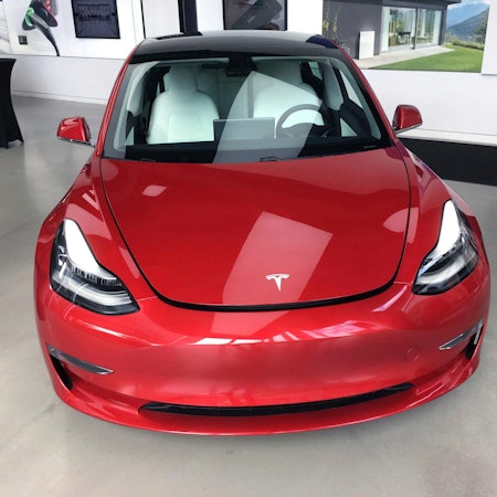 Tesla Rekord 030422