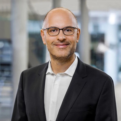 auxmoney-ceo-raffael-johnen