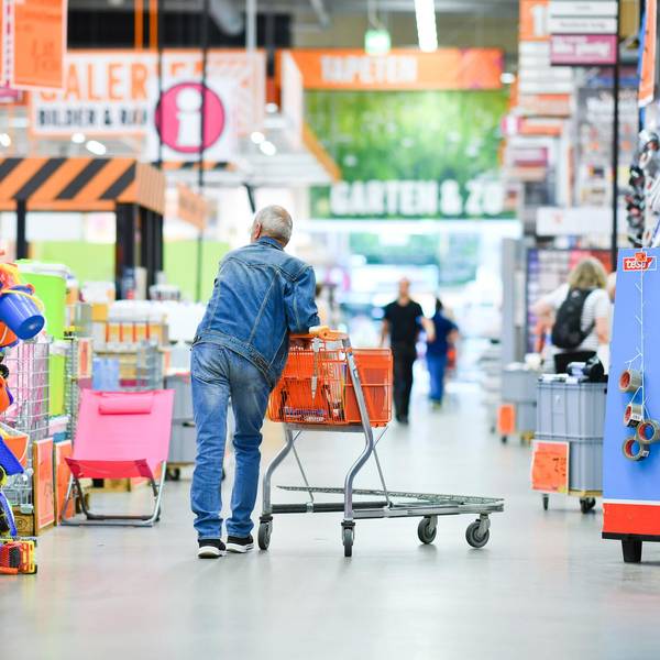 Kunde im Hornbach-Laden