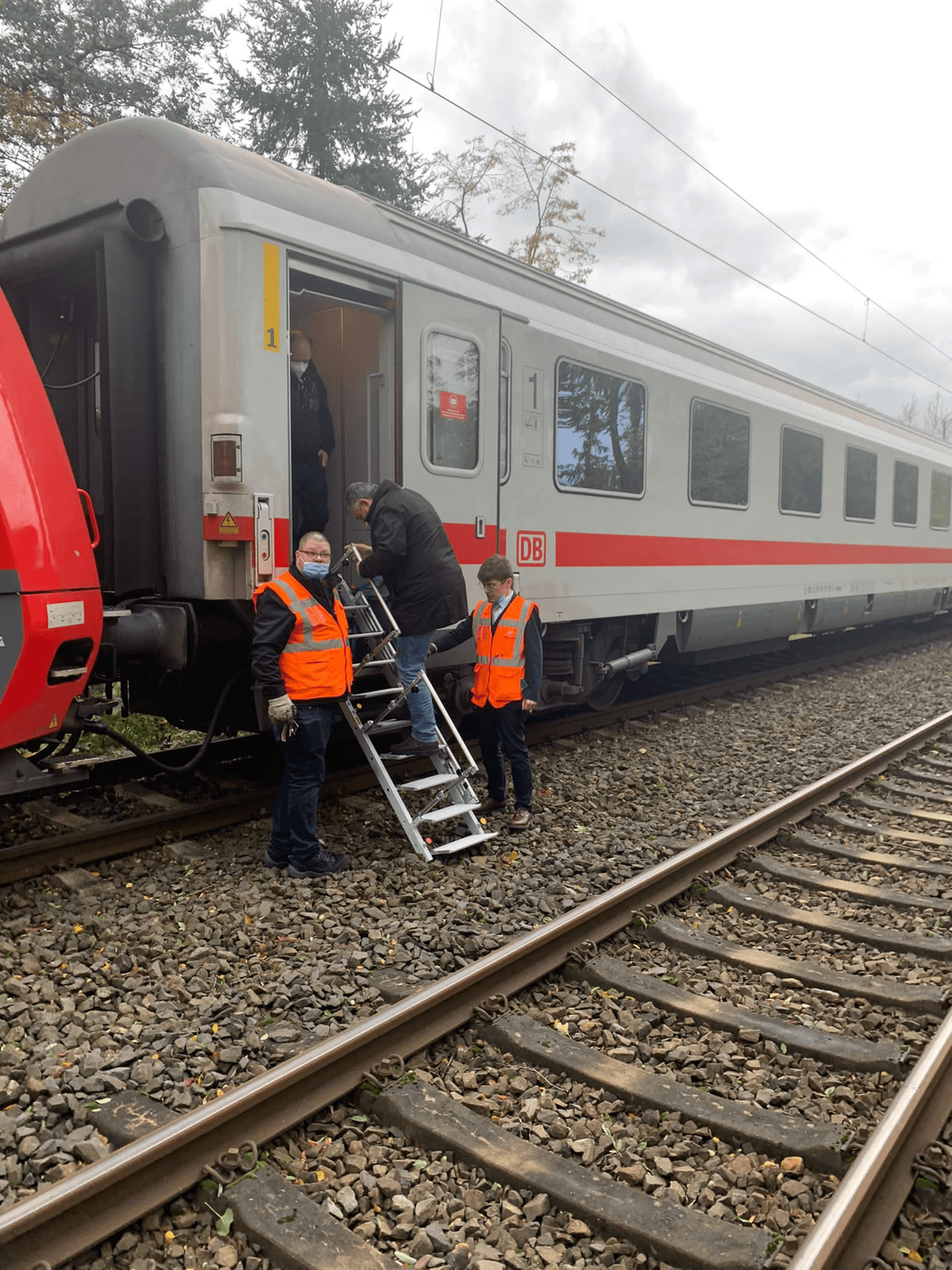 zug evakuierung köln ddorf