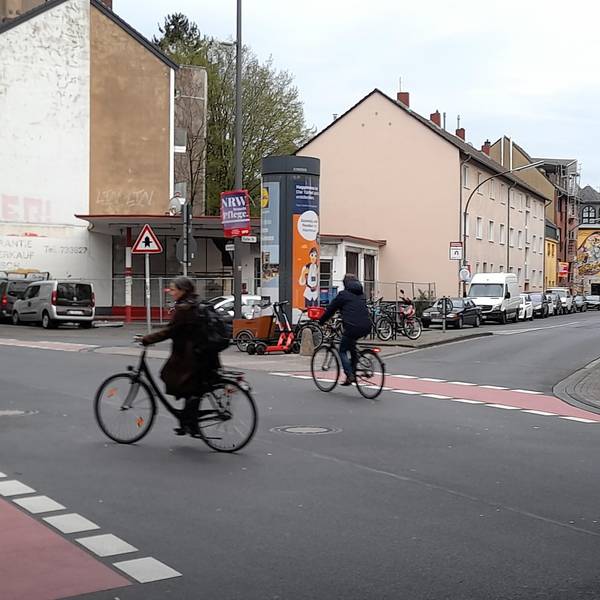 Escher Straße1