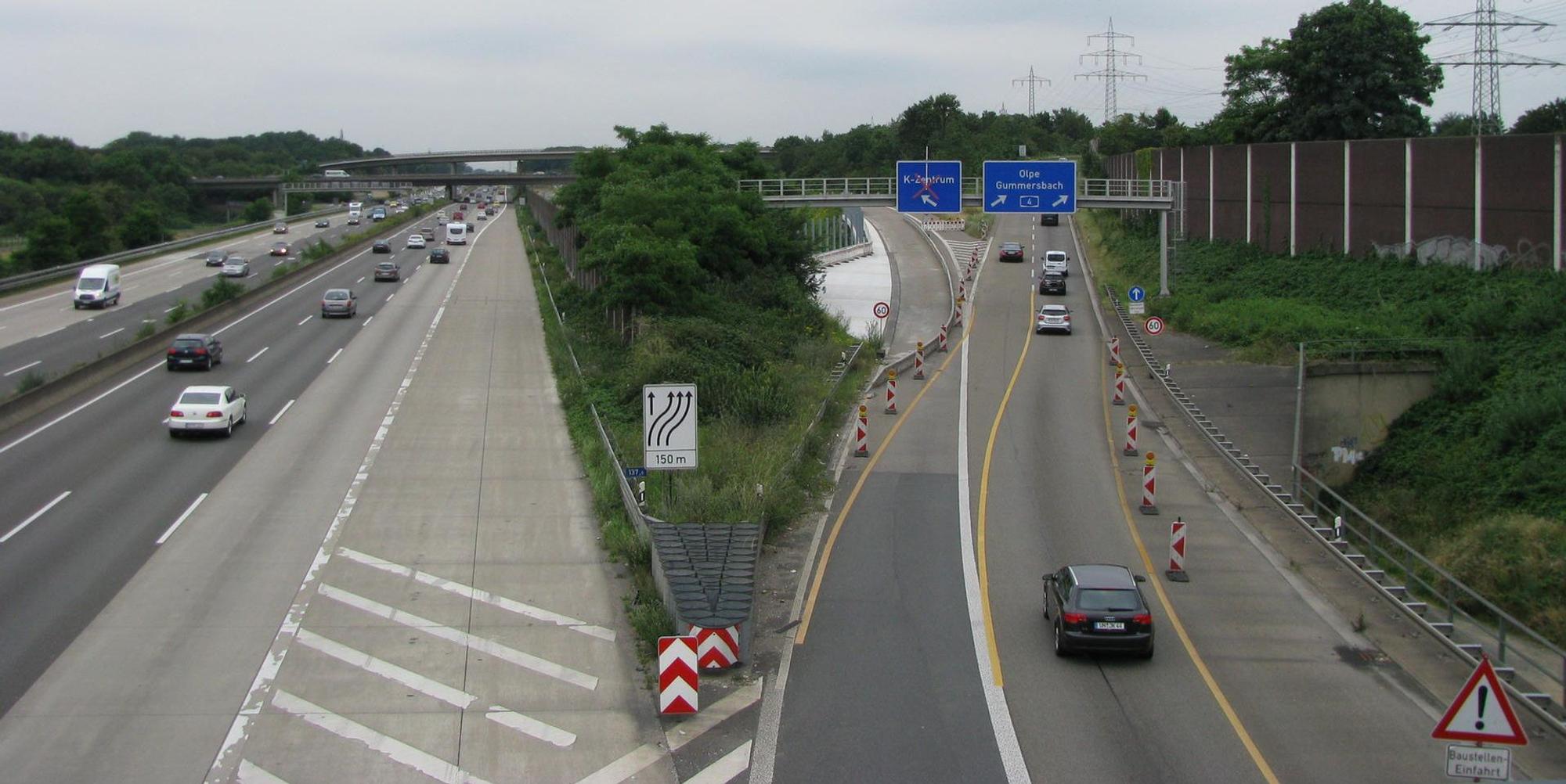 Autobahnkreuz_Köln-Ost,_2,_Merheim,_Köln