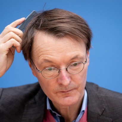 89DFB7DC-5F84-477B-9A22-557354A278CE