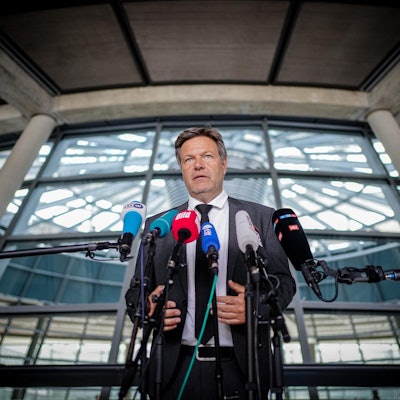 Habeck bei Presseerklärung