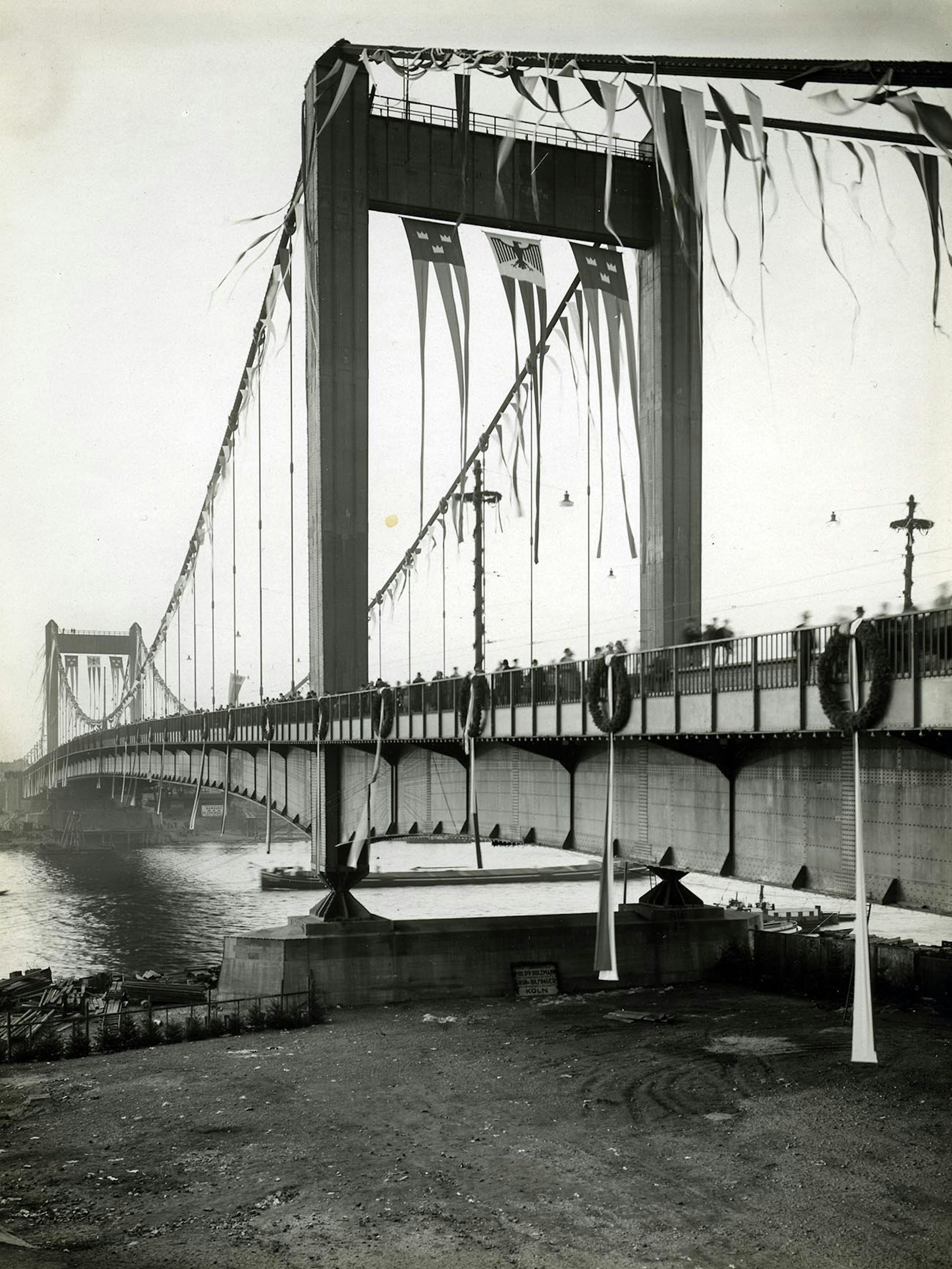 1929-10-13_Mlheimer_Brcke_Einweihung_StBKAH_00461