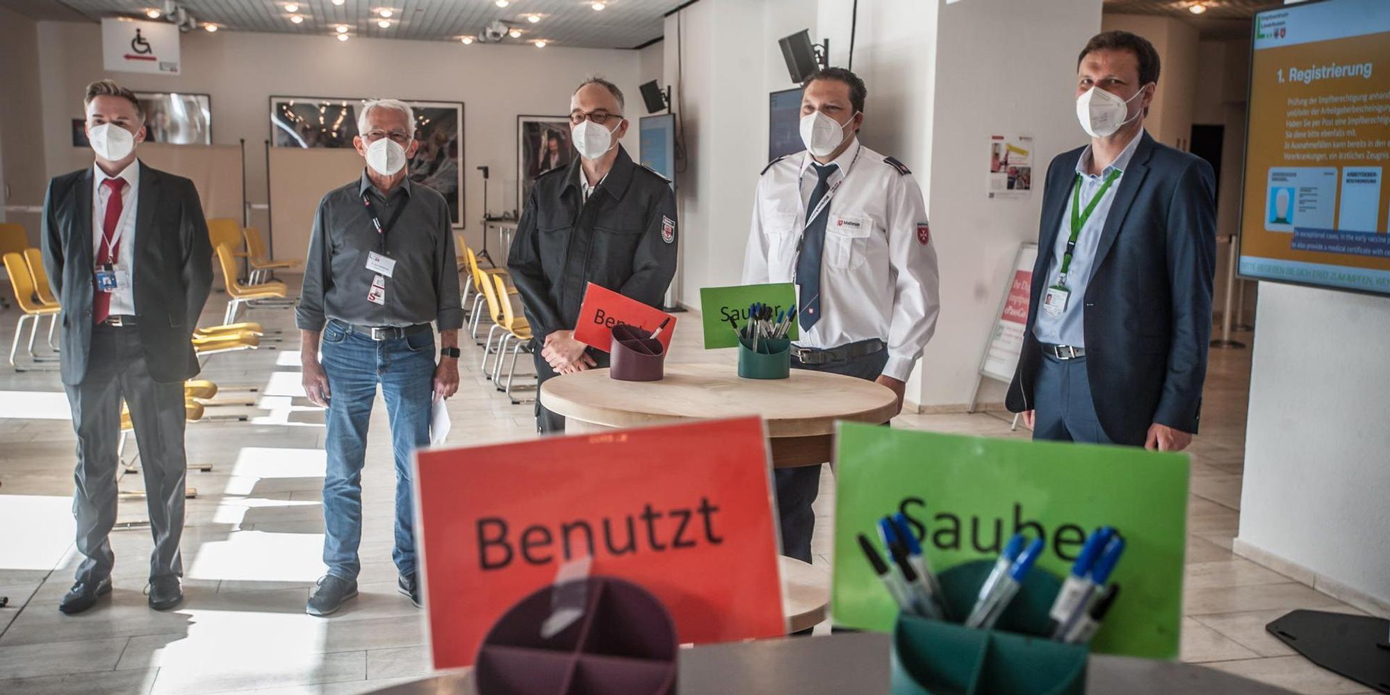 letzter-tag-impfzentrum__RLE_Leverkusen09302021ALF_0487