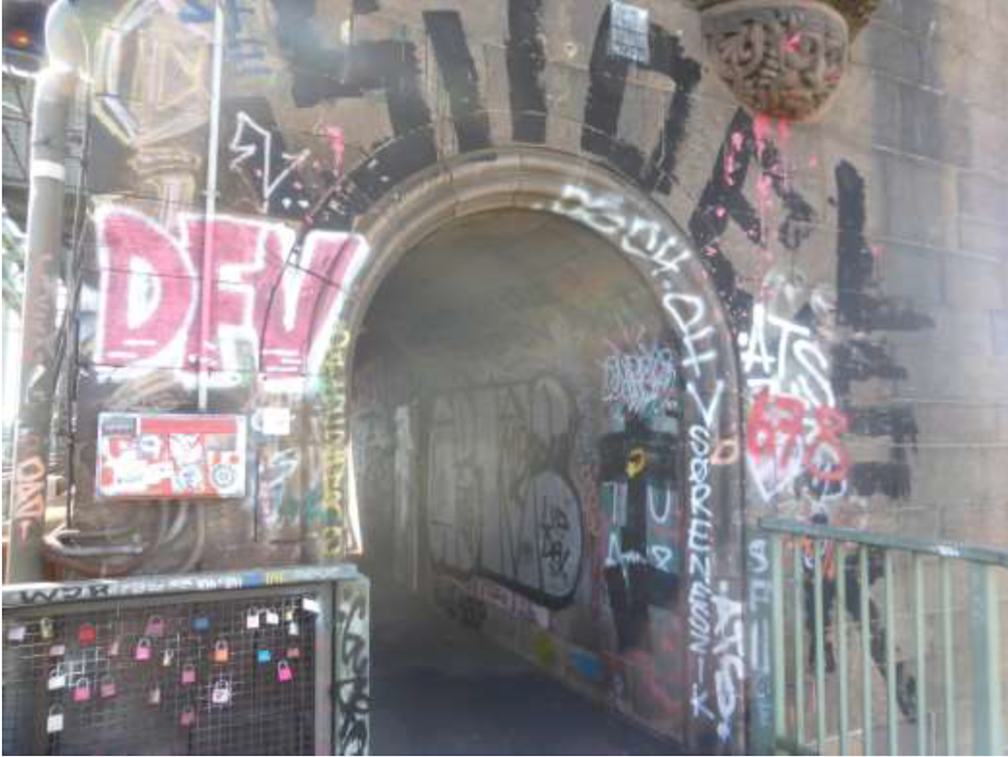 Stadt 08 Durchgang