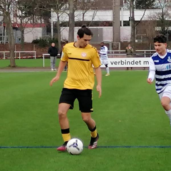 Leon Caliskan gegen Duisburg