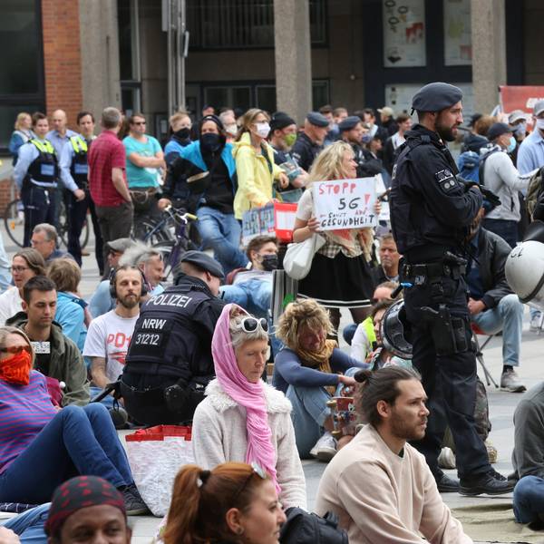 Corona-Demo am Dom