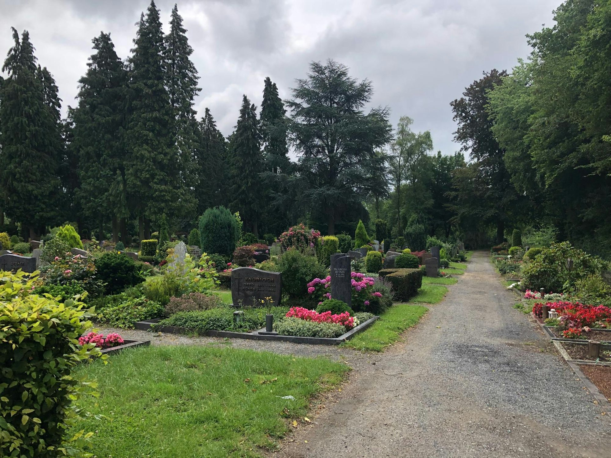 Dartpfeil Reportage Friedhof Bergisch Neukirchen (2)