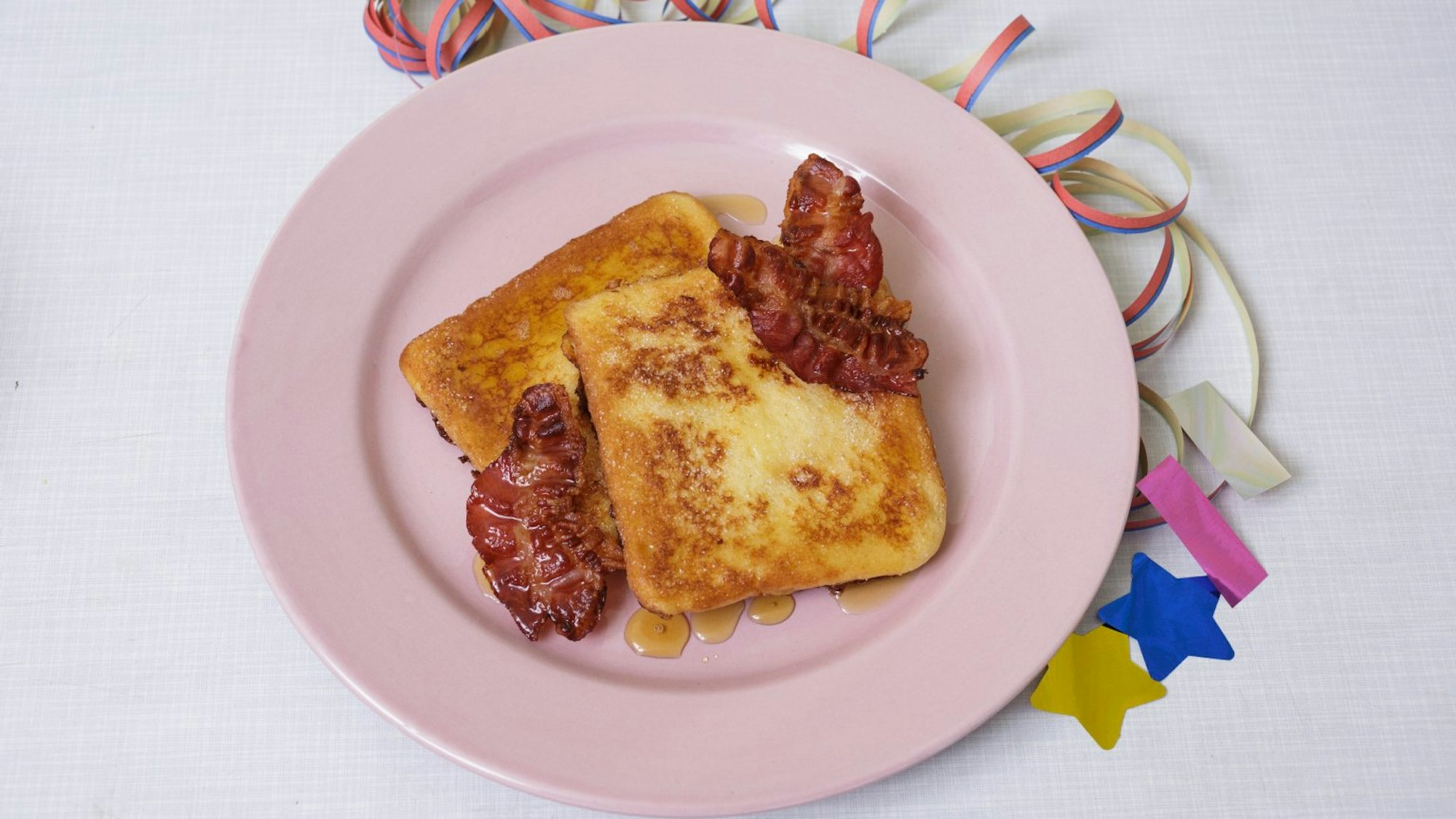 Toast auf einem Teller