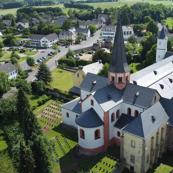 Dach Basilika Steinfeld_001