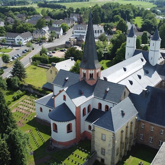 Dach Basilika Steinfeld_001