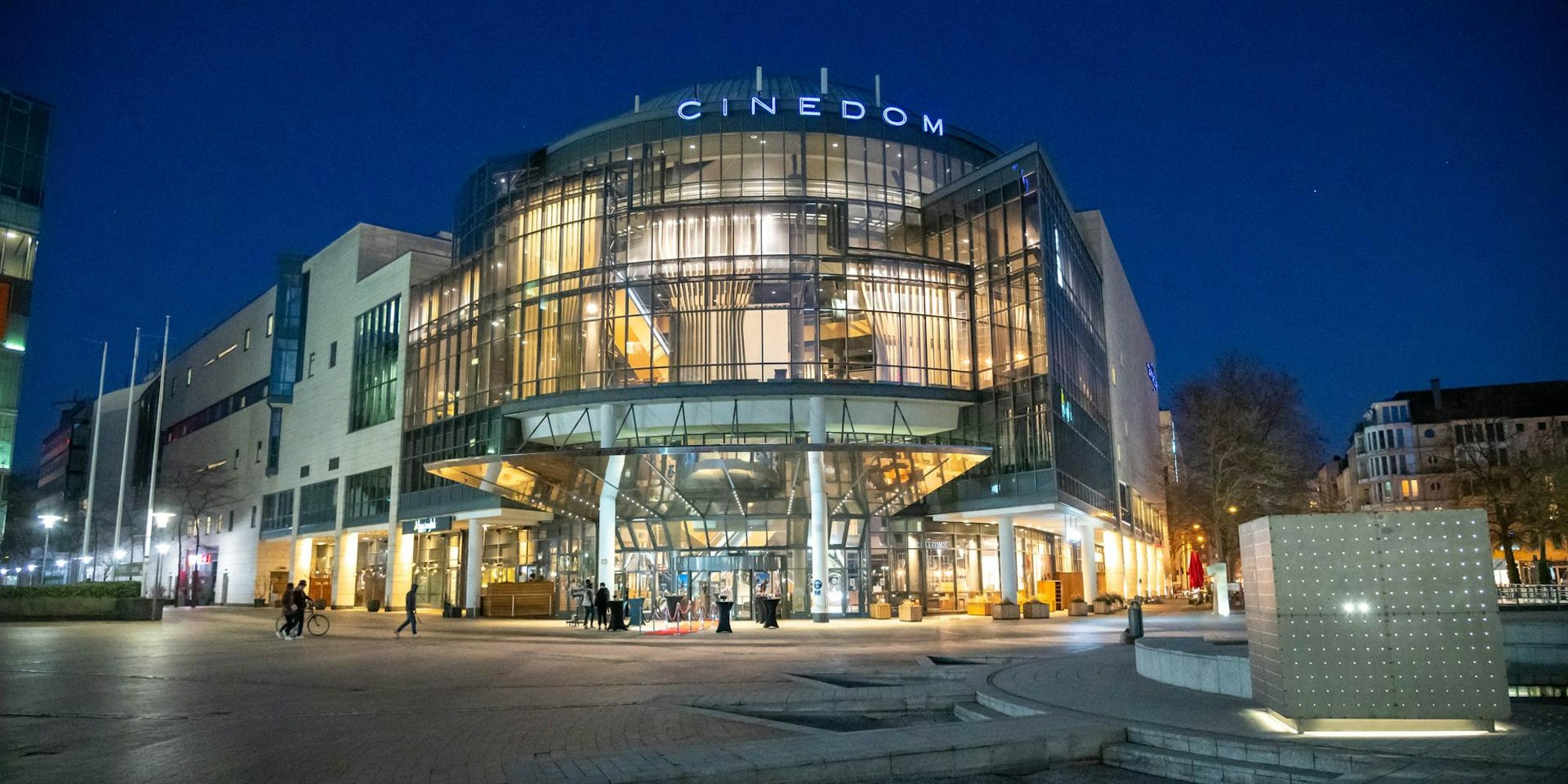 Cinedom