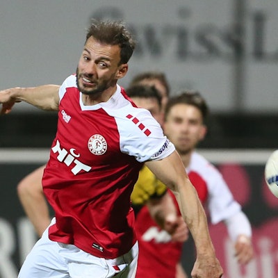 E8A7241D-DE80-4203-8700-683039733F76