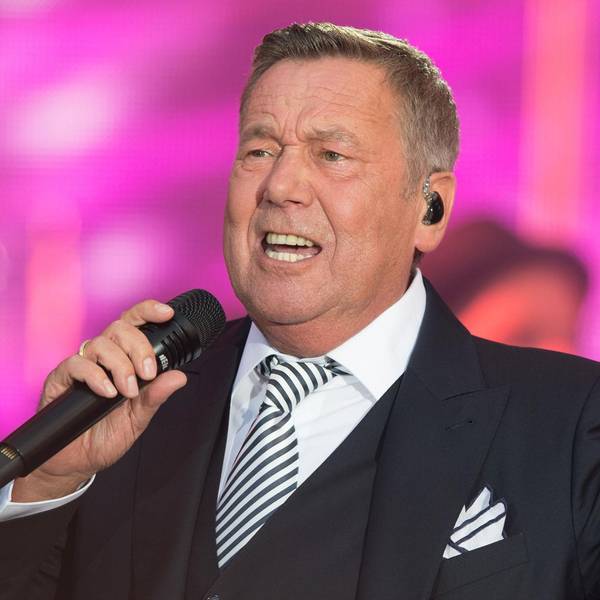 Schlagerstar Roland Kaiser auf der Bühne.