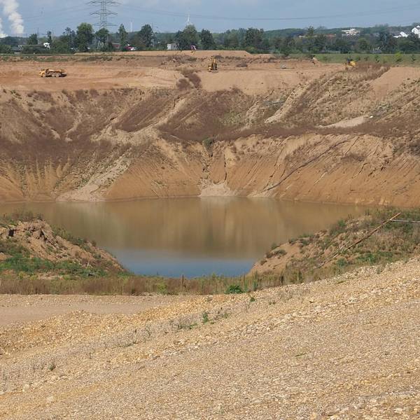 Kiesgrube nach der Flut