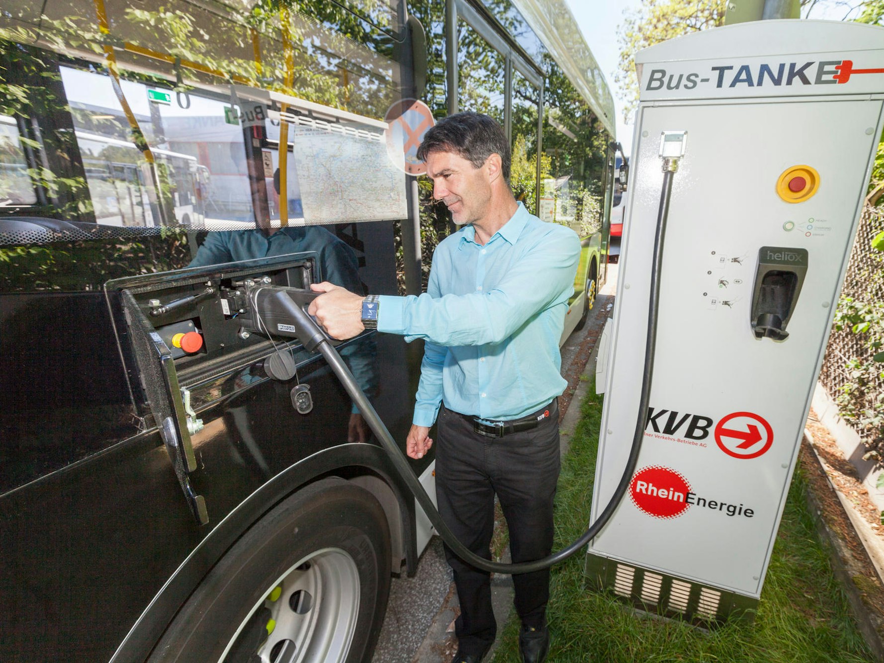 Pressebild_E_Bus_13