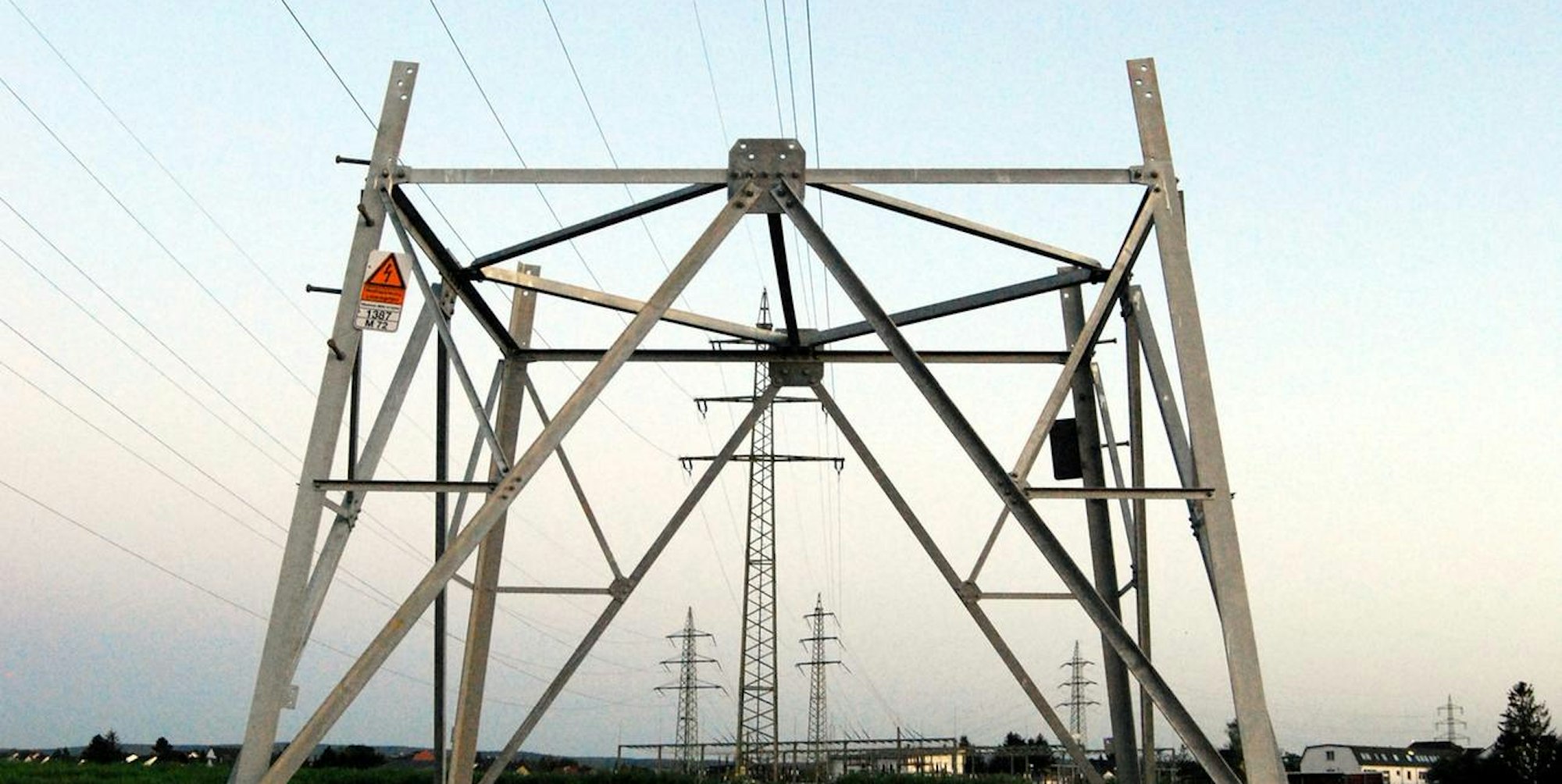 hochspannungsleitung 02