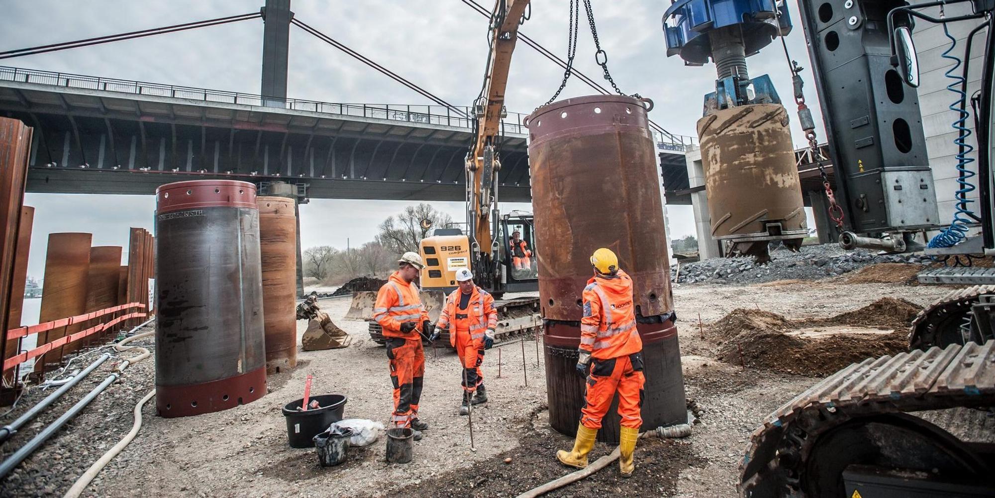 Brückenbaustelle Rheinbrücke