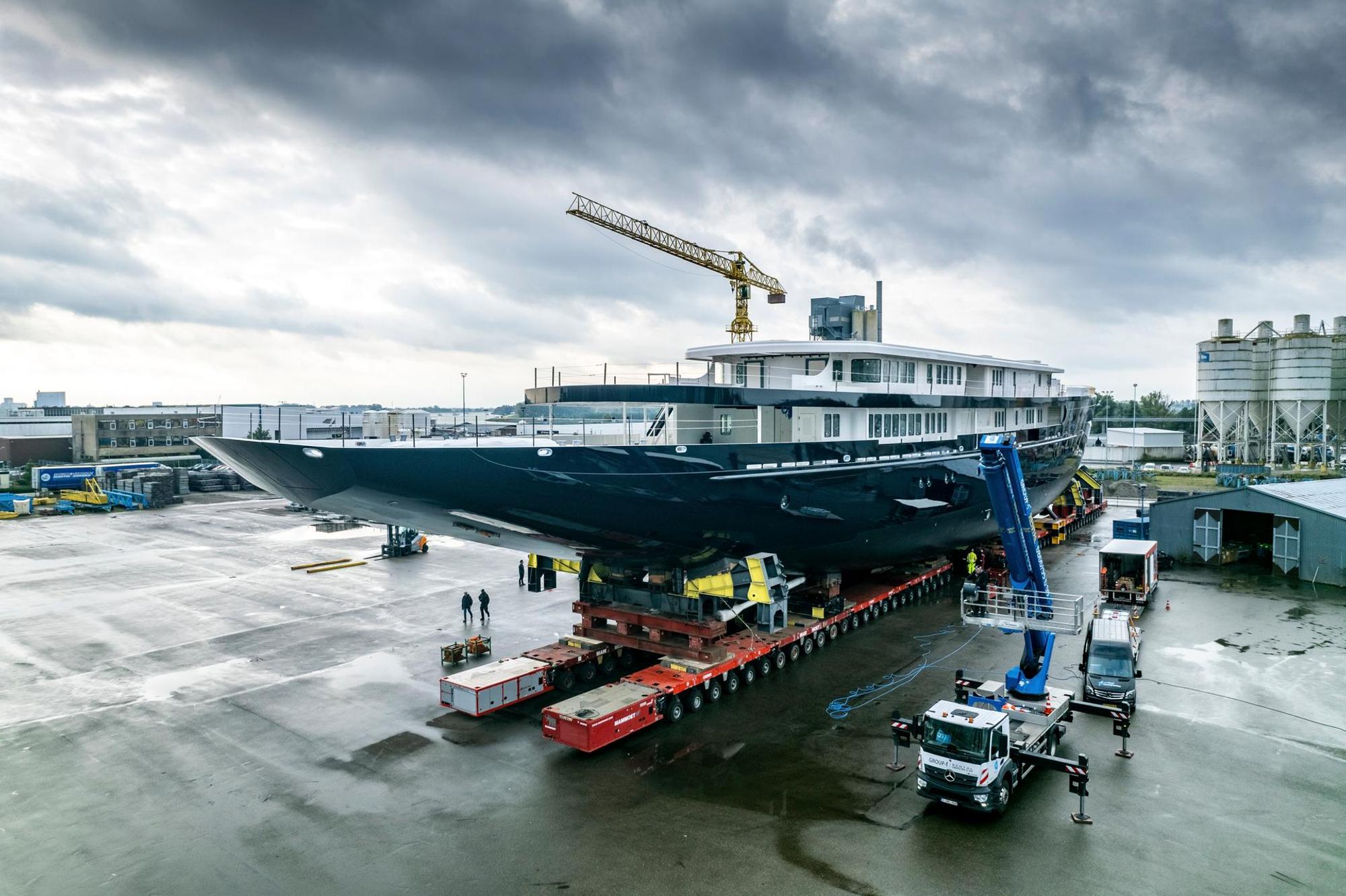 Bezos Yacht dpa neu