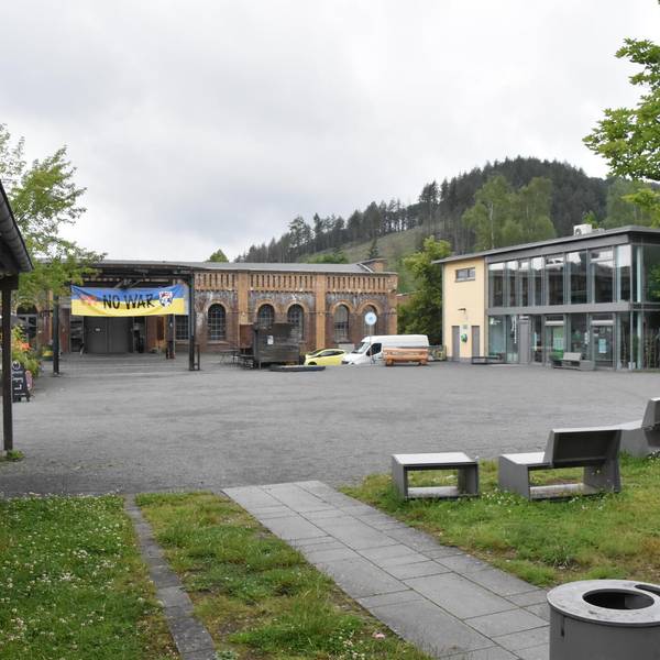 Halle_kabelmetal2