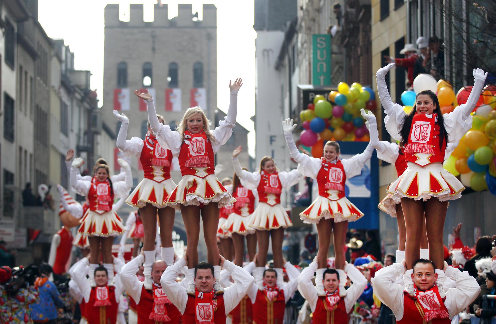 Rosenmontag_Koeln_30798303