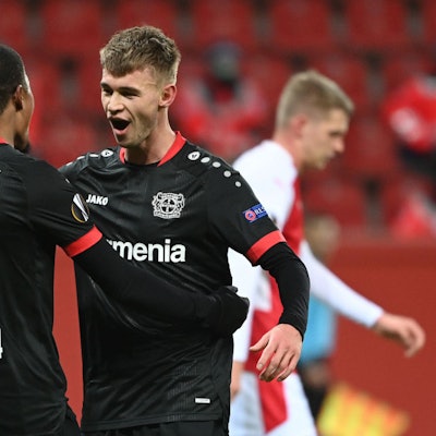 BF5DC368-0D12-47C8-9C2A-978FD7AF695A