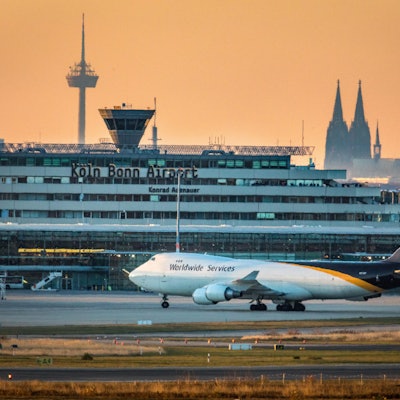 Flughafen Köln Bonn HEINEKAMP