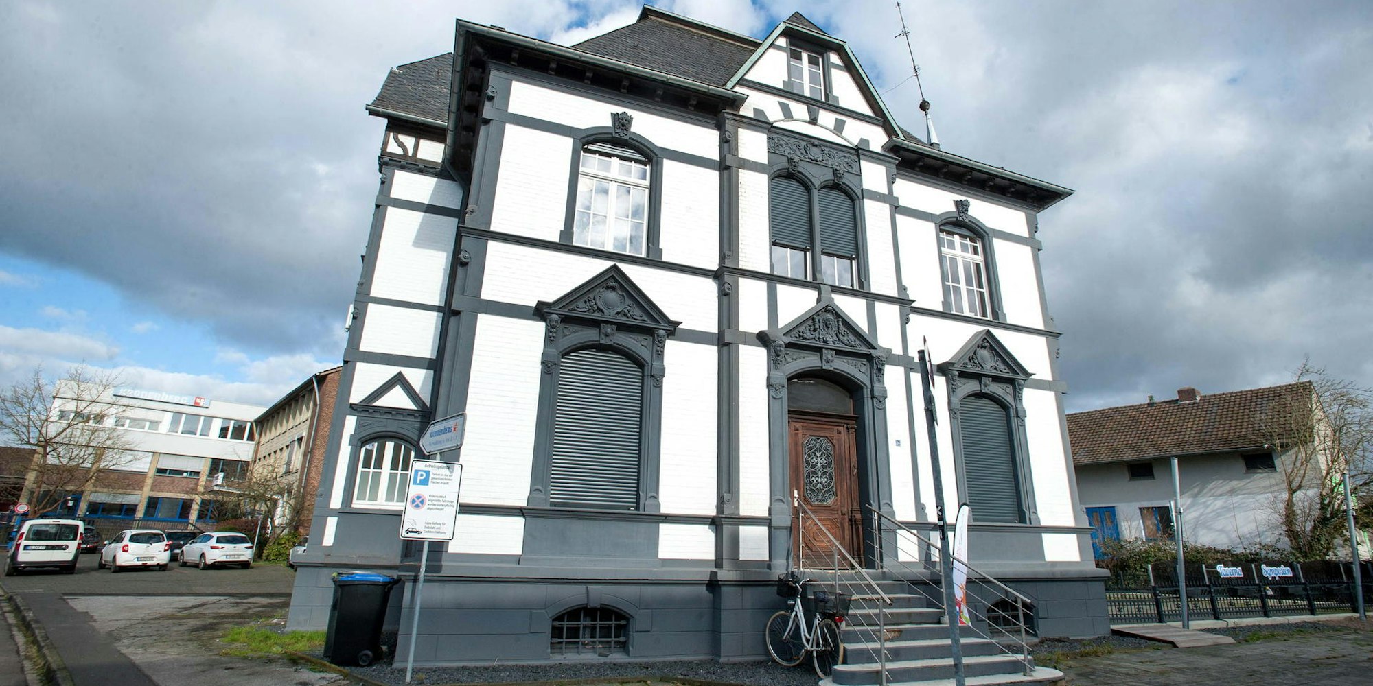 WU_Villa-Kronenberg_(1)