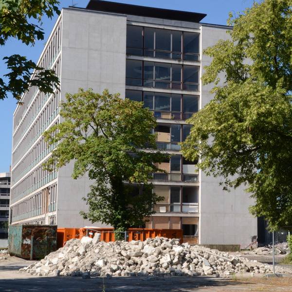 Abriss-dn-hochhaus1
