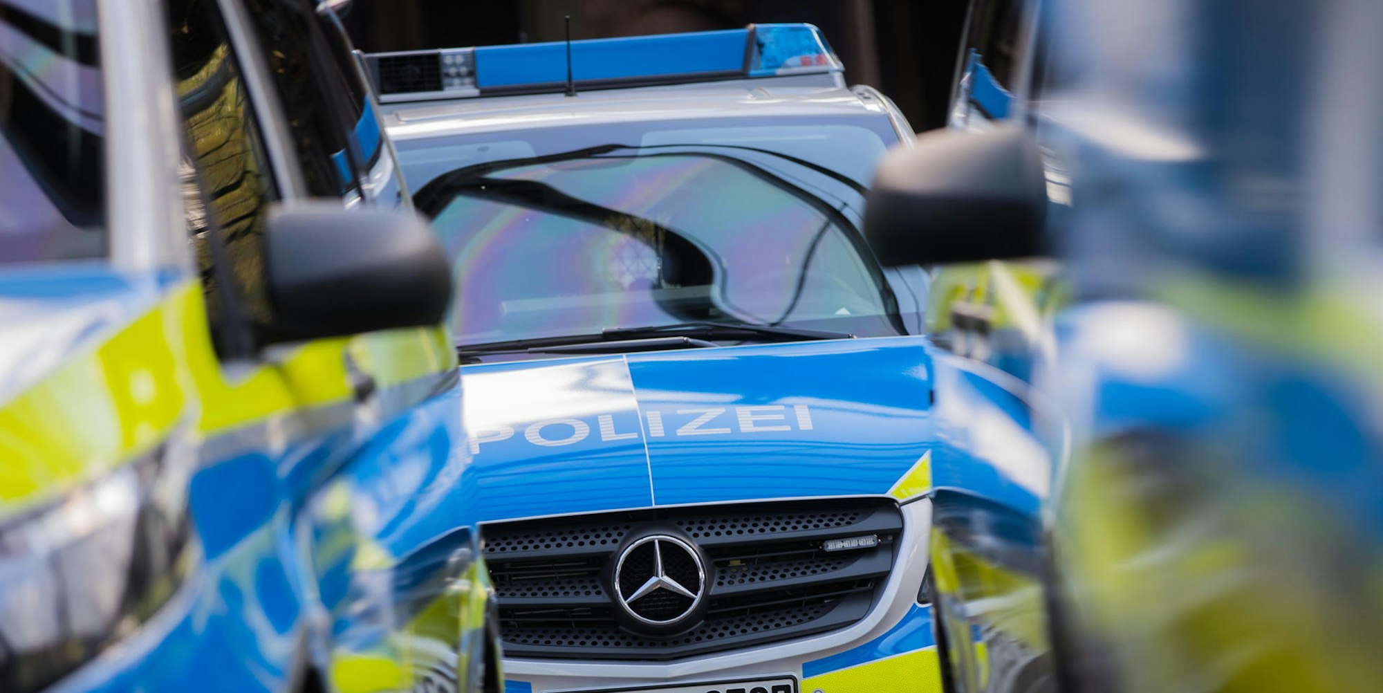 Polizei Symbolbild 210119